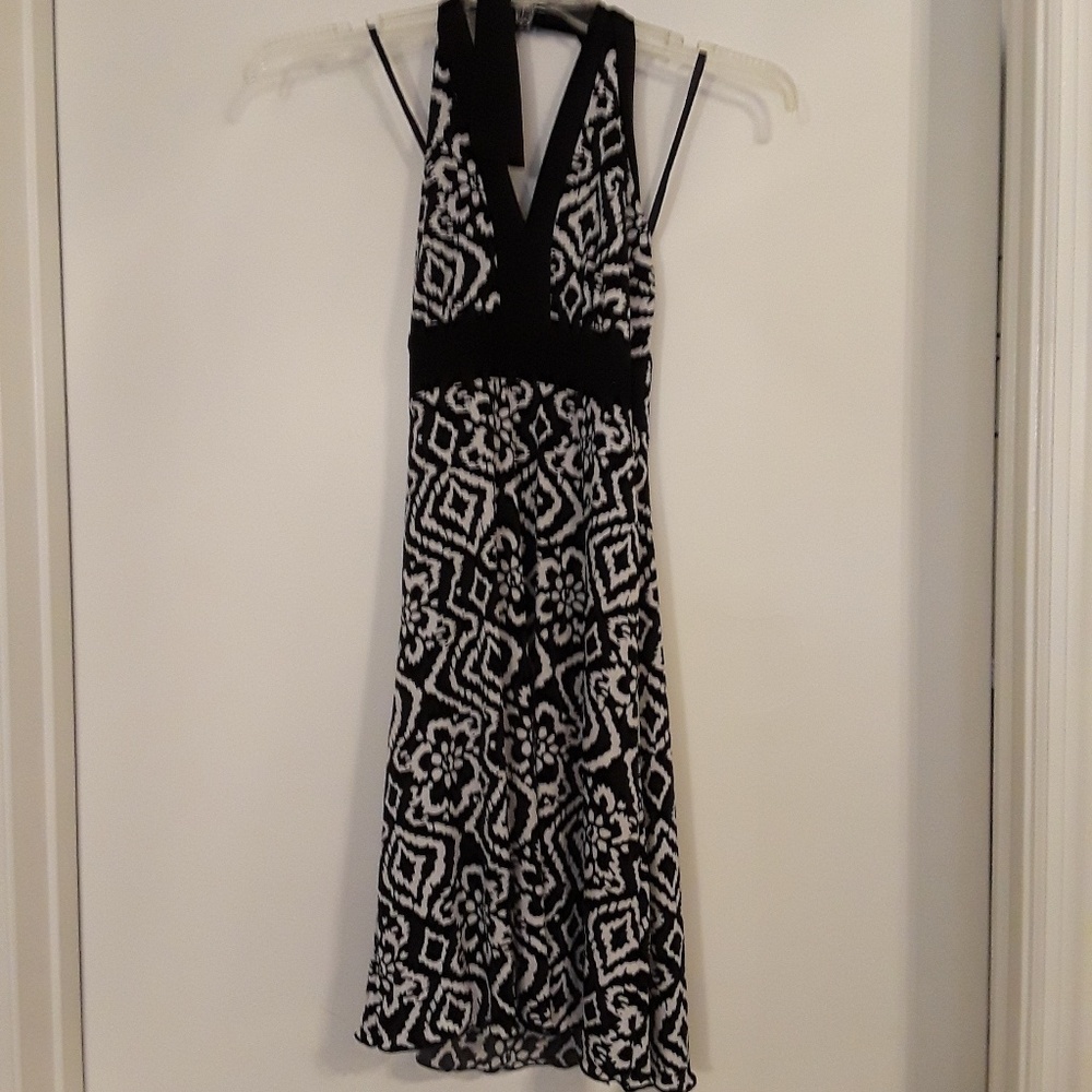 Black and white print Enfocus dress